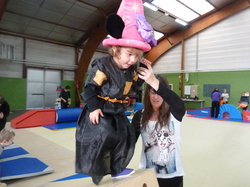 mini_halloween-avec-notre-section-kidigym-545bd83f07d09.jpg