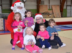 mini_le-pere-noel-et-nos-baby-54b3ae4955d6e.jpg